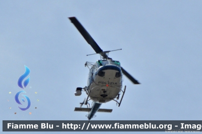 Agusta Bell AB212
Polizia di Stato
Servizio Aereo
POLI 95
Parole chiave: Agusta Bell AB212 Festa_della_Repubblica_2011
