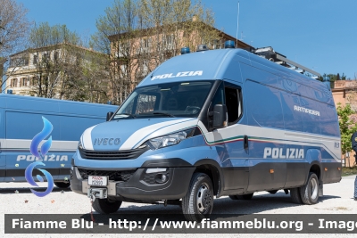 Iveco Daily VI serie
Polizia di Stato
Unità Artificieri
POLIZIA M2990
Parole chiave: Iveco Daily_VIserie POLIZIAM2990
