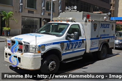 Ford F550
United States of America-Stati Uniti d'America
New York Police Department
Communication Division
Parole chiave: Ford F550