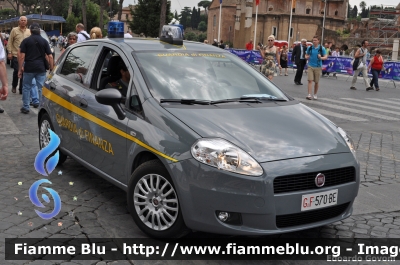 Fiat Grande Punto
Guardia di Finanza
GdiF 570 BE
Parole chiave: Fiat Grande_Punto GdiF570BE Festa_della_Repubblica_2011