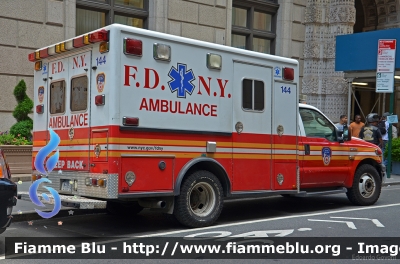 Ford F350
United States of America - Stati Uniti d'America
New York Fire Department
144
Parole chiave: Ford F350 Ambulanza