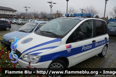 Fiat Multipla II serie
Polizia Municipale Fornovo di Taro (PR)
Allestimento "CO.ME.AR."
POLIZIA LOCALE YA 140 AD
Parole chiave: Fiat Multipla_IIserie POLIZIALOCALEYA140AD