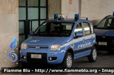 Fiat Nuova Panda 4x4 Climbing
Polizia di Stato
Polizia Ferroviaria
Con logo celebrativo dei 110 anni della specialità
POLIZIA H3071
Parole chiave: Fiat Nuova_Panda_4x4_Climbing POLIZIAH3071