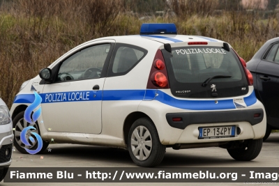 Peugeot 107
Polizia Locale Sarzana (SP)
Parole chiave: Peugeot 107