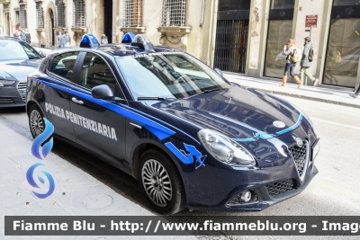 Alfa-Romeo Nuova Giulietta restyle
Polizia Penitenziaria
POLIZIA PENITENZIARIA 971 AF
Parole chiave: Alfa-Romeo Nuova_Giulietta_restyle POLIZIAPENITENZIARIA971AF