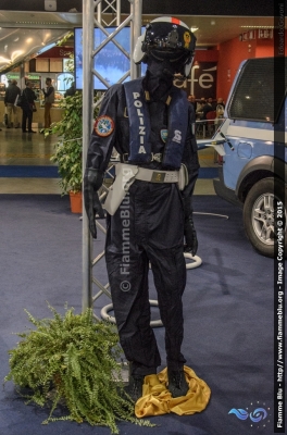 Uniforme di Volo
Polizia di Stato
2° Reparto Volo Milano
Parole chiave: Sicurezza_2015
