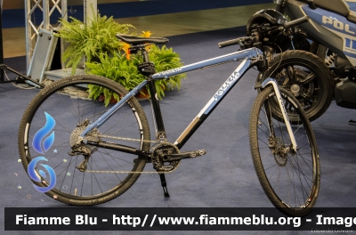 Mountain-Bike Montante 
Polizia di Stato
Polizia per Expo 2015
Parole chiave: Sicurezza_2015 Expo2015