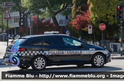 Seat Leon St III serie
Polizia Locale Padova
Allestita Bertazzoni
149
POLIZIA LOCALE YA 734 AL
Parole chiave: Seat Leon_St_IIIserie POLIZIALOCALEYA734AL
