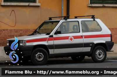 Fiat Panda 4x4 II serie
Croce Rossa Italiana
Comitato Provinciale di Pisa
Con sistema di trazione 4x4 Steyr-Puch
CRI A604A
Parole chiave: Fiat Panda_4x4_IIserie CRIA604A
