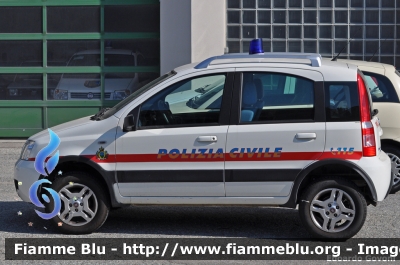 Fiat Nuova Panda 4x4 Climbing I serie
Repubblica di San Marino
Polizia Civile
RSM Polizia 155
Parole chiave: Fiat Nuova_Panda_4x4_Climbing_Iserie RSMPolizia155
