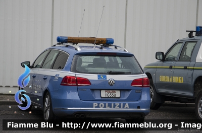 Volkswagen Passat Variant VII serie
Polizia di Stato
Polizia Stradale
In servizio sull'Autostrada A21 Brescia - Piacenza
Allestimento Bertazzoni
POLIZIA H6548
Parole chiave: Volkswagen Passat_Variant_VIIserie POLIZIAH6548