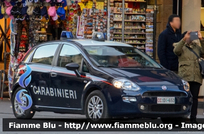 Fiat Punto VI serie
Carabinieri
CC DI 650
Parole chiave: Fiat Punto_VIserie CCDI650