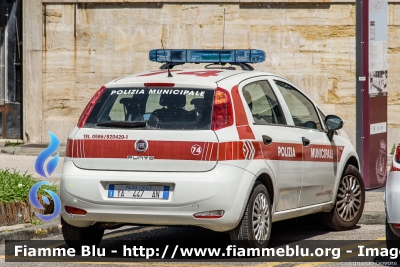 Fiat Punto VI serie
Polizia Municipale Livorno
POLIZIA LOCALE YA 447 AN
Parole chiave: Fiat Punto_VIserie POLIZIALOCALEYA447AN