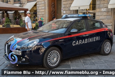 Alfa-Romeo Nuova Giulietta restyle
Carabinieri
Allestita NCT Nuova Carrozeria Torinese
CC DQ 847
Parole chiave: Alfa-Romeo Nuova_Giulietta_restyle CCDQ847
