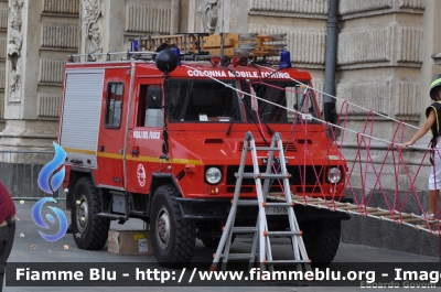 Iveco VM90
Vigili del Fuoco
Comando Provinciale di Torino
Colonna Mobile
VF 15769
Parole chiave: Iveco VM90 VF15769 Raduno_ANVVF_2011