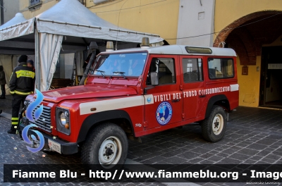 Land Rover Defender 110
Vigili del Fuoco
Comando Provinciale Livorno 
Nucleo Sommozzatori
VF 21673
Parole chiave: Land-Rover Defender_110 VF21673 Befana_2017
