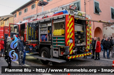 Scania P400 4x4 II serie
Allied Force in Italy
Camp Darby (Pisa)
Fire Department
Allestito Rosenbauer
AFI L-3004
Parole chiave: Scania P400_4x4_IIserie AFIL-3004 Befana_2017