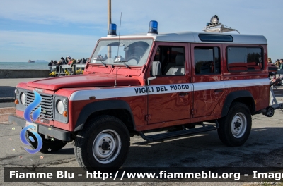 Land-Rover Defender 110
Vigili del fuoco
Comando provinciale Livorno
Nucleo Sommozzatori
VF 22719
Parole chiave: Land-Rover Defender_110 VF22719