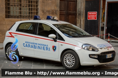 Fiat Punto Evo
Associazione Nazionale Carabinieri
Sezione di Firenze
Parole chiave: Fiat Punto_Evo