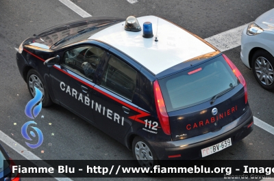 Fiat Punto III serie
Carabinieri
CC BV 639
Parole chiave: Fiat Punto_IIIserie CCBV639