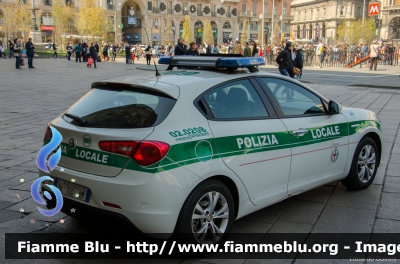 Alfa Romeo Nuova Giulietta I serie
Polizia Locale Milano
POLIZIA LOCALE YA 740 AM
Decorazione Grafica Artlantis
Parole chiave: Alfa-Romeo Nuova_Giulietta_Iserie POLIZIALOCALEYA740AM