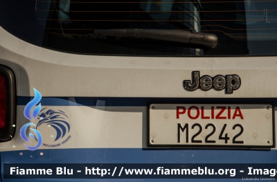 Jeep Renegade
Polizia di Stato
Reparto Prevenzione Crimine
Decorazione grafica Artlantis
POLIZIA M2242
Parole chiave: Jeep Renegade POLIZIAM2242 Festa_Polizia_2017