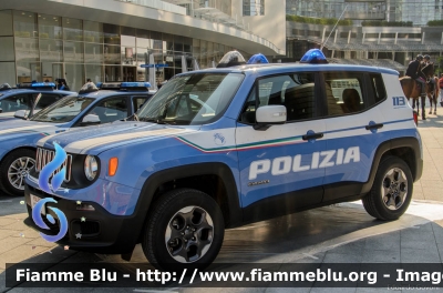 Jeep Renegade
Polizia di Stato
Reparto Prevenzione Crimine
Decorazione grafica Artlantis
POLIZIA M2242
Parole chiave: Jeep Renegade POLIZIAM2242 Festa_Polizia_2017