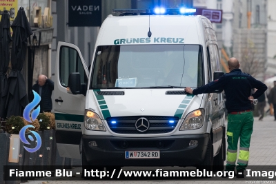 Mercedes-Benz Sprinter III serie
Österreich - Austria
Grunes Kreuz Rettungsdients
Parole chiave: Mercedes-Benz Sprinter_IIIserie Ambulanza