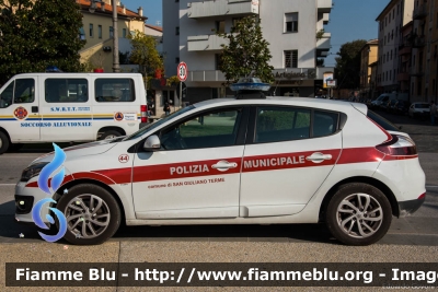 Renault Megane III serie restyle
44 - Polizia Municipale San Giuliano Terme (PI)
Allestita Ciabilli
POLIZIA LOCALE YA 434 AM
Parole chiave: Renault Megane_IIIserie_restyle POLIZIALOCALEYA434AM Giornate_della_Protezione_Civile_Pisa_2017