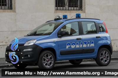 Fiat Nuova Panda 4x4 II serie
Polizia di Stato
POLIZIA H8251
Parole chiave: Fiat Nuova_Panda_4x4_IIserie POLIZIAH8251