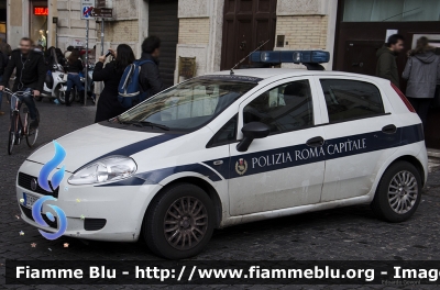 Fiat Grande Punto
Polizia Roma Capitale
Parole chiave: Fiat Grande_Punto