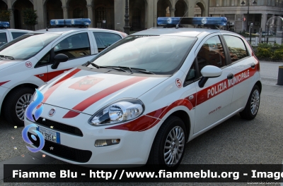 Fiat Punto VI serie
5 - Polizia Municipale Pisa
Nucleo Centro Storico
Allestita Ciabilli
POLIZIA LOCALE YA 395 AH
Parole chiave: Fiat Punto_VIserie POLIZIALOCALEYA395AH