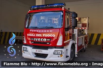 Iveco EuroCargo 120E22 III serie
Vigili del Fuoco
Scuola Centrale Antincendi
Capannelle (Roma)
VF 25731
Parole chiave: Iveco EuroCargo_120E22_IIIserie VF25731