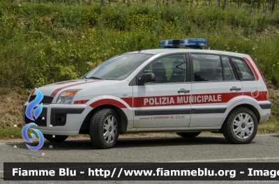 Ford Fusion II serie
Polizia Municipale Unione Comunale del Chianti Fiorentino
Automezzo proveniente dalla Polizia Municipale di Barberino Val D'Elsa (FI)
Allestita Ciabilli
POLIZIA LOCALE YA 333 AH
Parole chiave: Ford Fusion_IIserie POLIZIALOCALEYA333AH