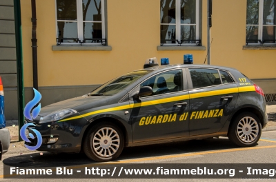 Fiat Nuova Bravo
Guardia di Finanza
GdiF 522 BF
Parole chiave: Fiat Nuova_Bravo GdiF522BF