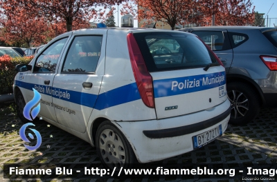 Fiat Punto II serie
Polizia Municipale Vezzano Ligure (SP)
Parole chiave: Fiat Punto_IIserie