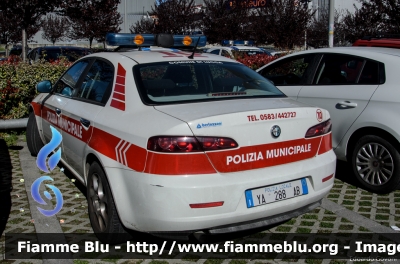 Alfa-Romeo 159
Polizia Municipale Lucca
Allestita Bertazzoni
POLIZIA LOCALE YA 288 AB
Parole chiave: Alfa-Romeo 159 POLIZIALOCALEYA288AB XX_Convegno_Nazionale_Polizia_Locale