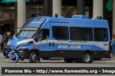 Iveco Daily VI serie 
Polizia di Stato
Reparto Mobile
POLIZIA M1230
Parole chiave: Iveco Daily_VIserie POLIZIAM1230