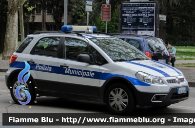 Fiat Sedici II serie
Polizia Municipale Ravenna
POLIZIA LOCALE YA 285 AD
Parole chiave: Fiat Sedici_IIserie POLIZIALOCALEYA285AD