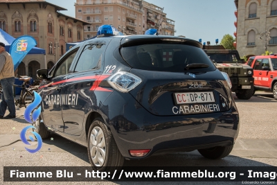 Renault Zoe
Carabinieri
CC DP 871
Parole chiave: Renault Zoe CCDP871 Festa_della_Repubblica_2019