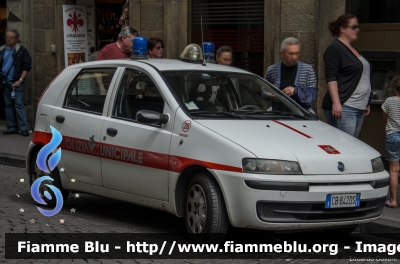 Fiat Punto II serie
Polizia Municipale Firenze
Parole chiave: Fiat Punto_IIserie