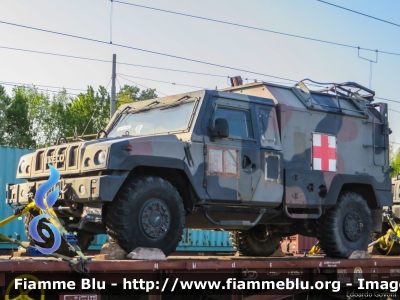 Iveco VTLM Lince
Esercito Italiano
Sanità Militare
in rientro da missione estera
EI CM 987
Parole chiave: Iveco VTLM_Lince EICM987 Ambulanza