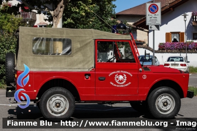 Fiat Campagnola II serie
Vigili del Fuoco
Unione Distrettuale Bolzano
Corpo Volontario di Cornaiano (BZ)
Freiwillige Feuerwehr Girlan
VF 1SC BZ
Parole chiave: Fiat Campagnola_IIserie VF1SCBZ
