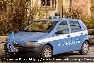 Fiat Punto II serie
Polizia di Stato
Polizia Ferroviaria
POLIZIA E6071
Parole chiave: Fiat Punto_IIserie POLIZIAE6071