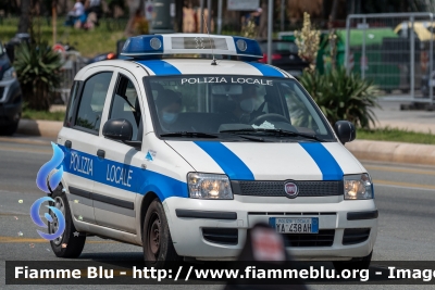 Fiat Nuova Panda I serie
Polizia Locale Genova
Codice Automezzo: A32
Allestimento Ciabilli
POLIZIA LOCALE YA 438 AH
Parole chiave: Fiat Nuova_Panda_Iserie POLIZIALOCALEYA438AH