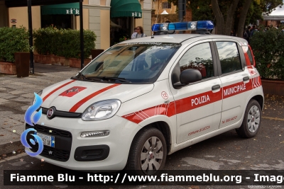 Fiat Nuova Panda II serie
Polizia Municipale di Lucca
Automezzo 12
Allestimento Bertazzoni
POLIZIA LOCALE YA 451 AK
Parole chiave: Fiat Nuova_Panda_IIserie POLIZIALOCALEYA451AK
