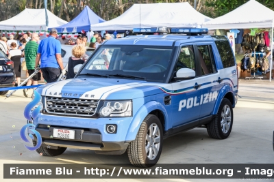 Land Rover Discovery 4
Polizia di Stato
Squadra Volante
Unità Operativa di Primo Intervento
POLIZIA M2606
Parole chiave: Land-Rover Discovery_4 POLIZIAM2606 Air_Show_2018