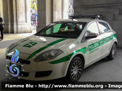 Fiat Nuova Bravo
Polizia Locale
Comune di Milano
Allestimento Focaccia
402
Parole chiave: Fiat Nuova_Bravo