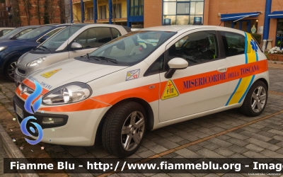 Fiat Punto Evo
Misericordie della Toscana
Automezzo numero: 17
Parole chiave: Fiat Punto_Evo