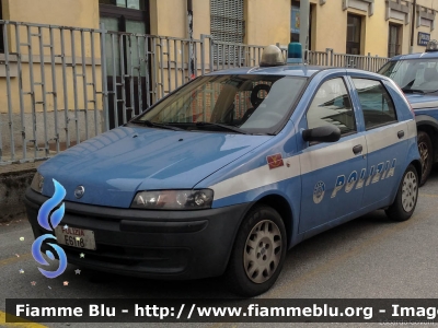 Fiat Punto II serie
Polizia di Stato
Polizia Ferroviaria
POLIZIA E6118
Parole chiave: Fiat Punto_IIserie POLIZIAE6118